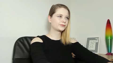 Lydia online show from 09-12-25, 06:19