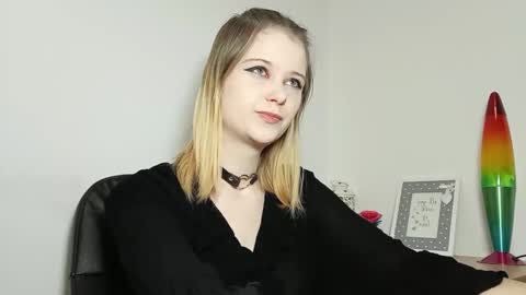 Lydia online show from 09-17-25, 06:31