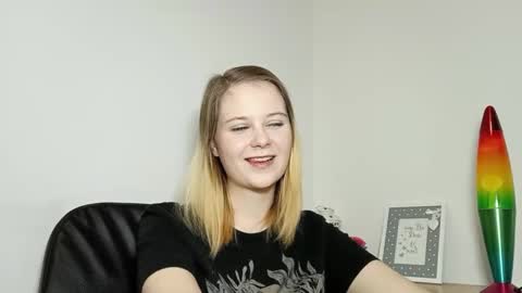 Lydia online show from 09-30-25, 06:57