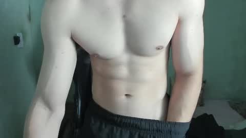 Snapshot of lyg7 chatting on 07-22-26, 11:07 Gothdaddy online show from 07-22-26, 11:07
