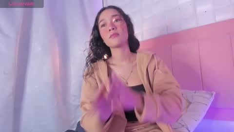 Lyhana Lee online show from 03-12-25, 12:15