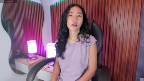Lyhana Lee online show from 10-06-25, 02:25