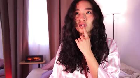 Lyhana Lee online show from 12-21-25, 02:57