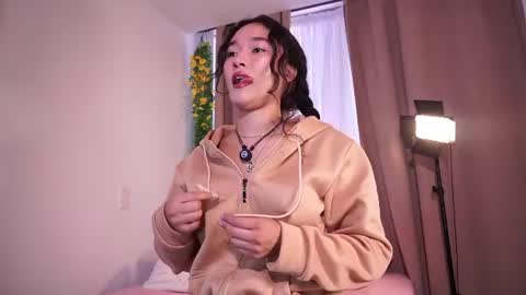 Lyhana Lee online show from 06-20-26, 01:58