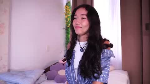 Lyhana Lee online show from 07-08-26, 03:49