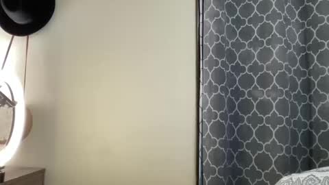 Olivia online show from 01-30-25, 10:41