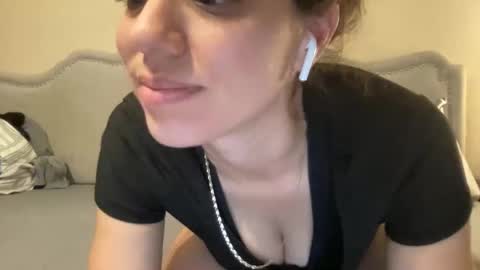 Olivia online show from 02-09-26, 03:54