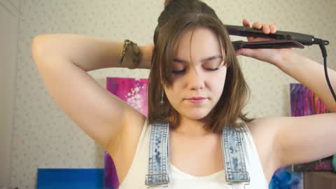 hi im Lyle online show from 01-29-25, 03:33