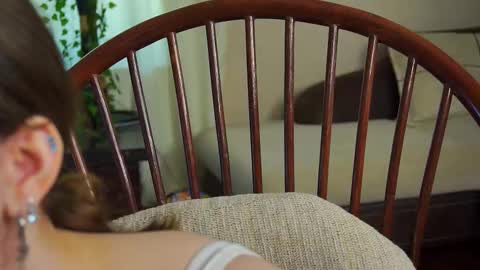 hi im Lyle online show from 02-23-25, 06:07