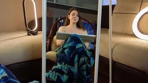 hi im Lyle online show from 03-11-25, 09:24