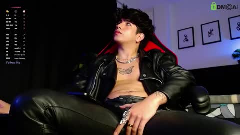 Snapshot of lylebennett_ chatting on 02-21-26, 10:22 Lyle Bennett Freelance Model online show from 02-21-26, 10:22