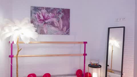 Lyly   online show from 02-17-25, 09:46