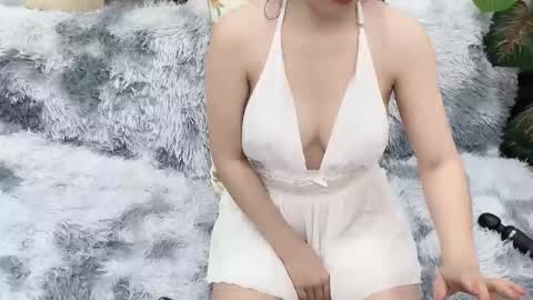 Snapshot of lyly_sweet97 chatting on 05-27-26, 12:18 lyly_sweet97 online show from 05-27-26, 12:18
