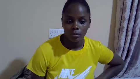 lyn_anna online show from 10-17-25, 08:22