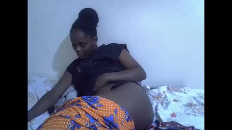 lyn_anna online show from 04-25-26, 04:37