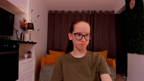 Sara online show from 02-22-25, 04:09