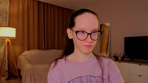 Sara online show from 04-06-26, 04:19