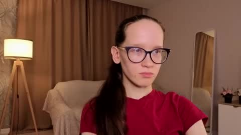 Sara online show from 04-18-26, 07:07