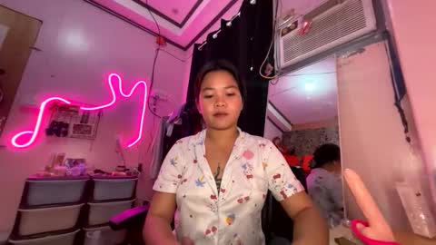 I am Lyn- DONT FORGET TO FOLLOW ME online show from 10-16-25, 11:50