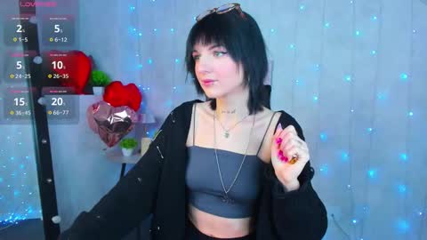 Snapshot of lynn_martin chatting on 03-04-26, 12:49 Lynn online show from 03-04-26, 12:49