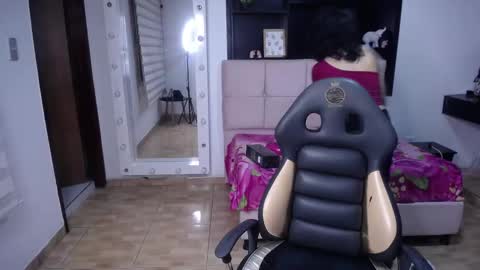 lynn_turner_ online show from 03-29-26, 12:49