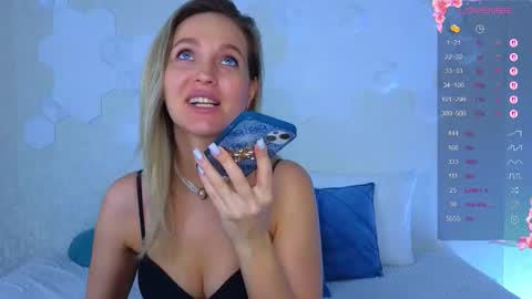 Snapshot of lynna_sparks chatting on 02-10-26, 03:43 Lana online show from 02-10-26, 03:43