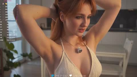 Natasha online show from 10-28-25, 04:27