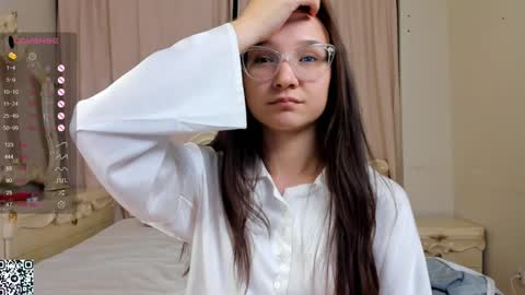 Lola online show from 01-22-25, 10:26