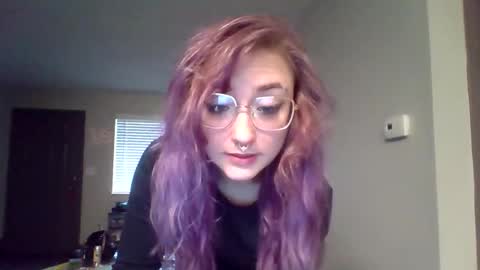 Snapshot of lynnkitten69000 chatting on 03-04-26, 01:50 Lynn online show from 03-04-26, 01:50