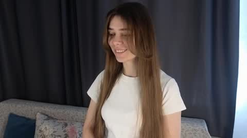 Snapshot of lynnwalker chatting on 04-07-26, 06:25 lynnwalker online show from 04-07-26, 06:25