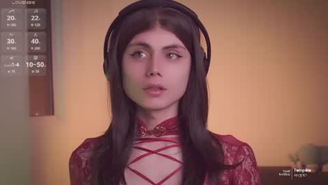 Lyodass online show from 06-25-26, 02:11