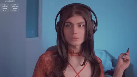 Lyodass online show from 07-27-26, 01:23
