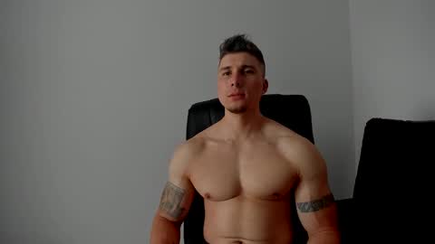 Lyonel online show from 11-23-25, 06:08