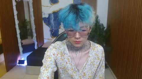 lyra_tay online show from 04-22-26, 07:15