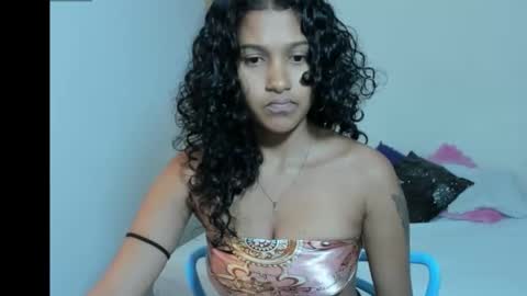 Snapshot of lyrafrost5 chatting on 02-15-26, 09:44 lyrafrost5 online show from 02-15-26, 09:44