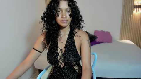 Snapshot of lyrafrost5 chatting on 02-16-26, 10:17 lyrafrost5 online show from 02-16-26, 10:17