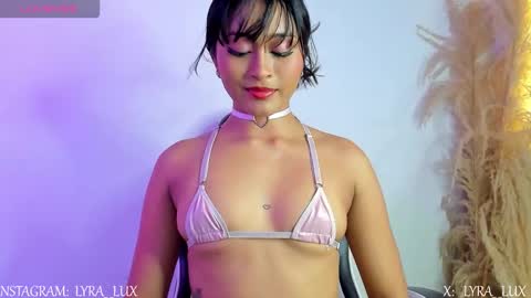 Snapshot of lyralux10 chatting on 11-10-25, 12:09 lyralux10 online show from 11-10-25, 12:09