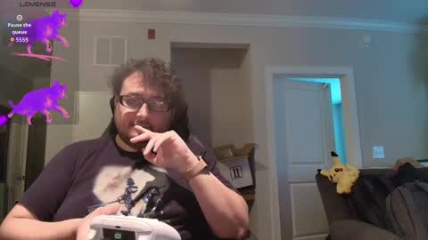 Snapshot of lyxx_2 chatting on 05-25-26, 12:00 lyxx_2 online show from 05-25-26, 12:00