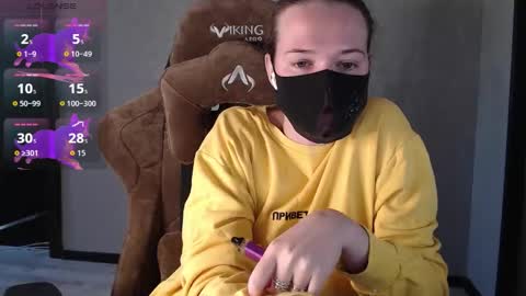 Snapshot of m00n8kiki chatting on 09-15-25, 08:25 Ksu online show from 09-15-25, 08:25