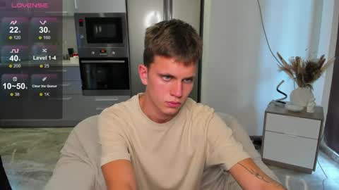m0neyken_ online show from 07-28-26, 04:08