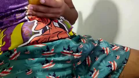 Snapshot of m0ren01995 chatting on 11-14-25, 10:25 m0ren01995 online show from 11-14-25, 10:25