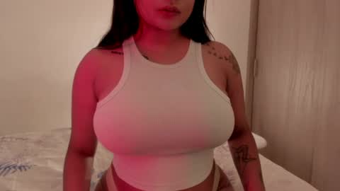 Emilia  online show from 05-28-26, 02:03