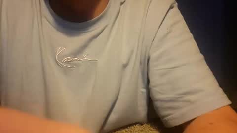 Snapshot of m1guele chatting on 12-29-24, 03:33 Fucklover online show from 12-29-24, 03:33