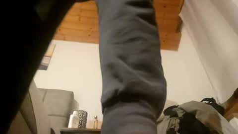 Snapshot of m1guele chatting on 02-14-25, 10:14 Fucklover online show from 02-14-25, 10:14