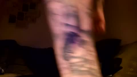 Snapshot of m1guele chatting on 02-15-25, 02:37 Fucklover online show from 02-15-25, 02:37