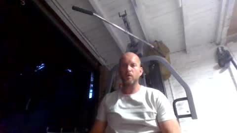 Snapshot of m1niviking chatting on 06-15-26, 08:22 m1niviking online show from 06-15-26, 08:22