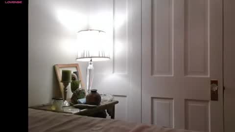 Snapshot of m54whrdn2 chatting on 11-24-25, 01:27 m54whrdn online show from 11-24-25, 01:27