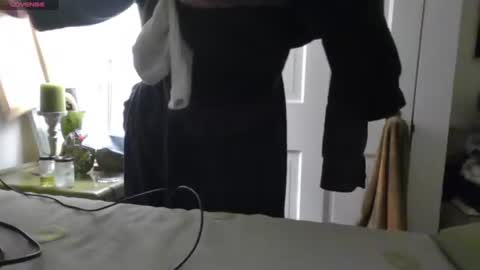 Snapshot of m54whrdn2 chatting on 01-06-26, 01:31 m54whrdn online show from 01-06-26, 01:31