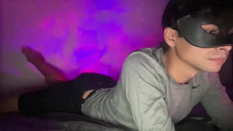 Snapshot of m_boy_ chatting on 10-30-25, 11:27 M Boy online show from 10-30-25, 11:27