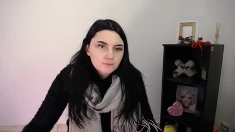 Snapshot of m_i_k_i_ chatting on 02-10-26, 11:25 m_i_k_i_ online show from 02-10-26, 11:25